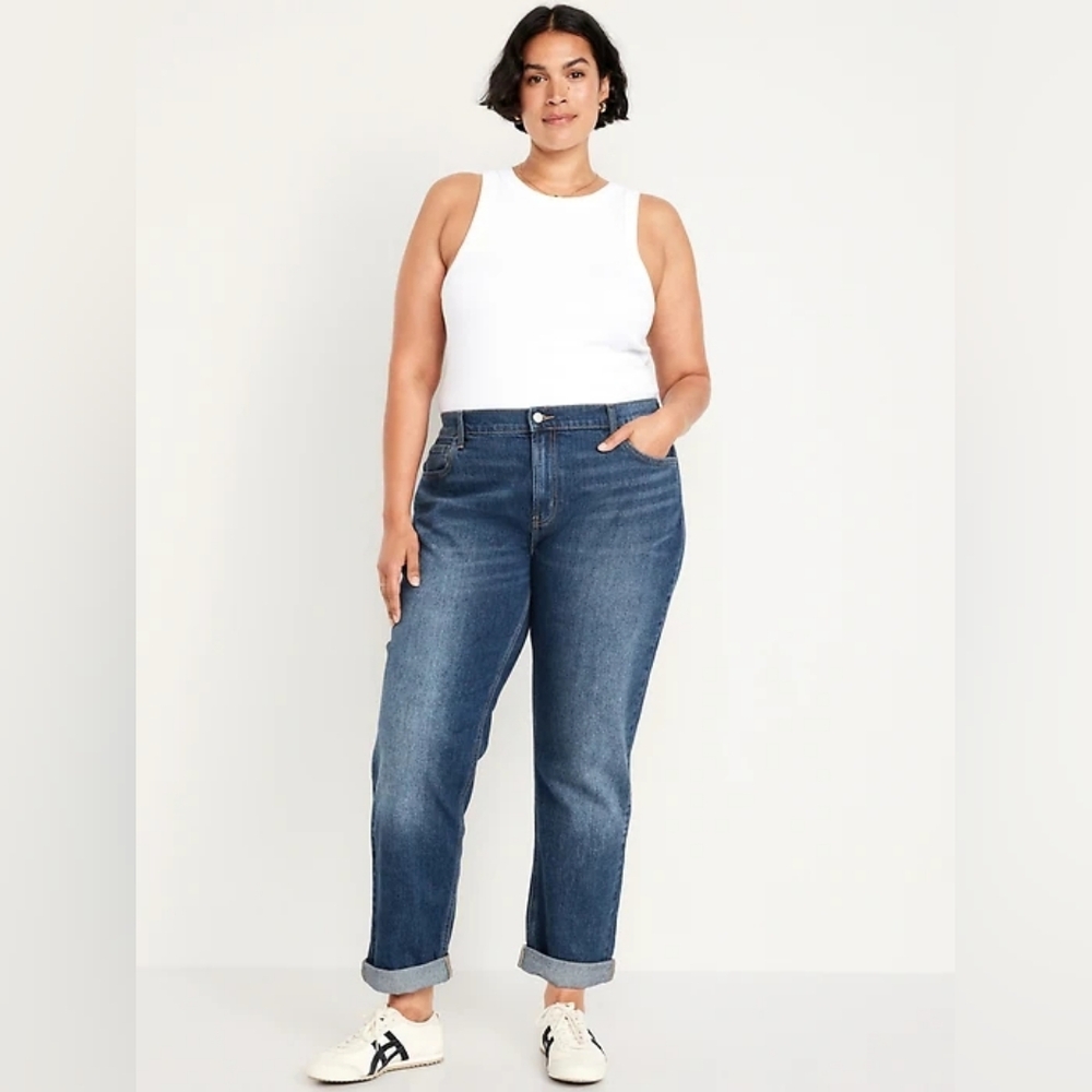 Old Navy Mid-Rise Wow Boyfriend Straight Jeans Dark Wash Size 18
